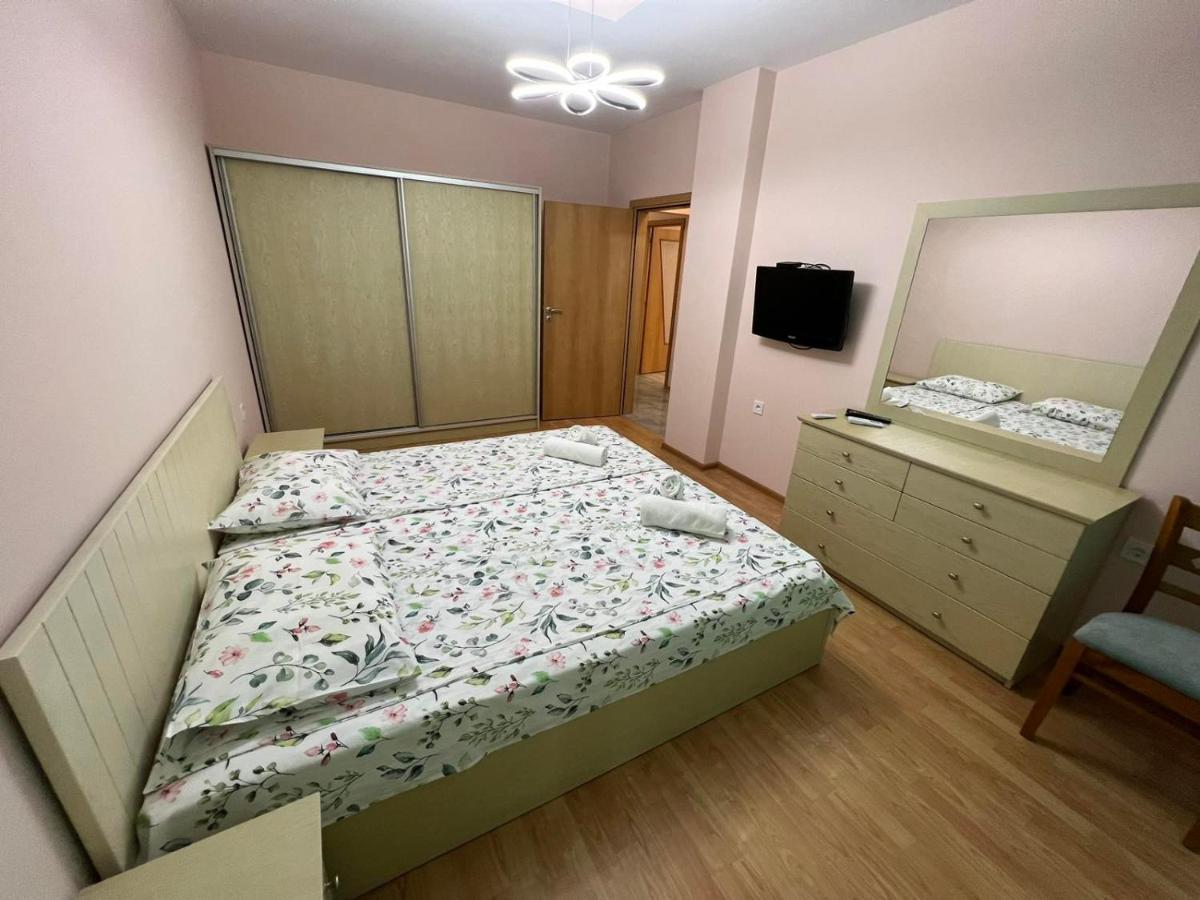 Апартамент За Гости Трапезица Мак Veliko Tŭrnovo Exterior foto